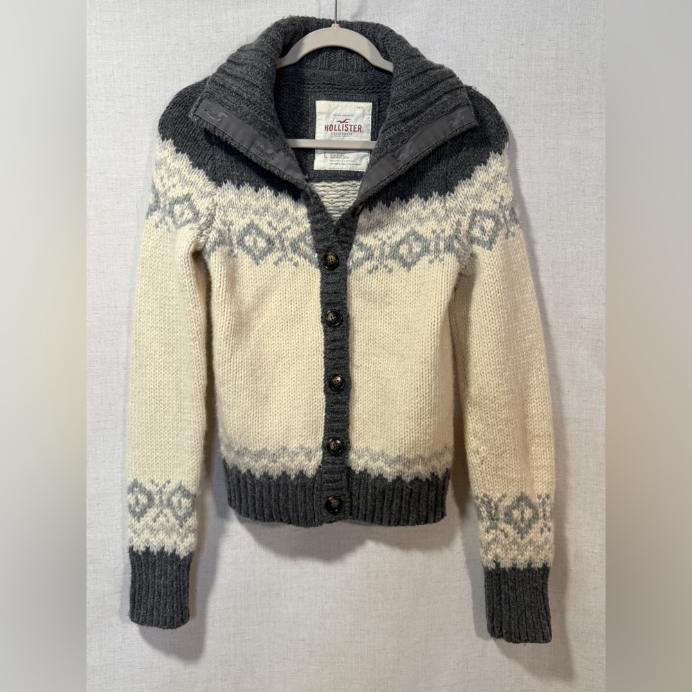 VTG Hollister Gray and Cream Sweater Cardigan, Size L